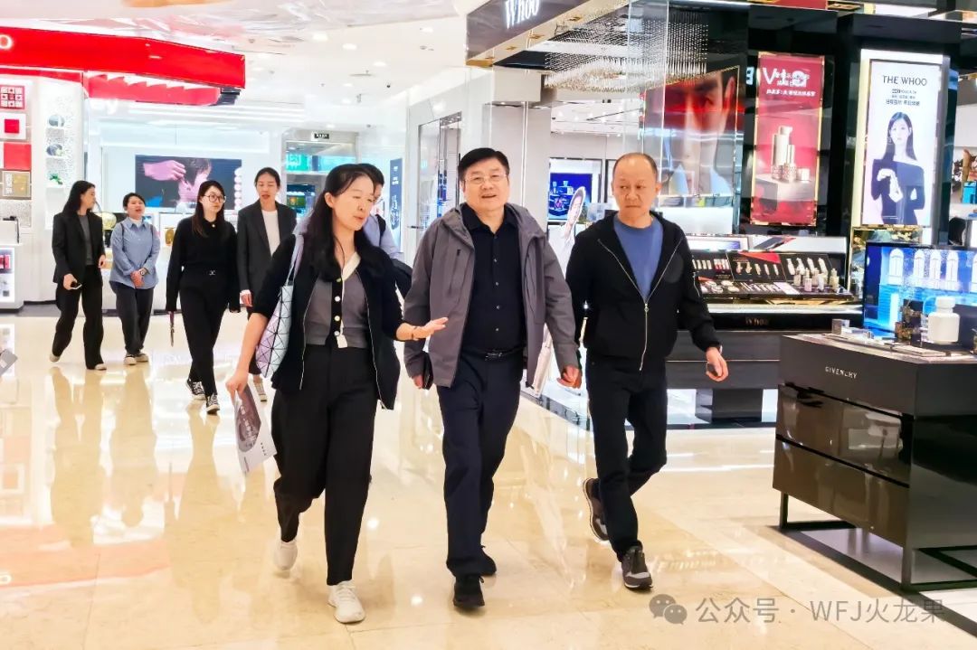 白凡赴成都地区门店调研_多彩联盟集团官方网站