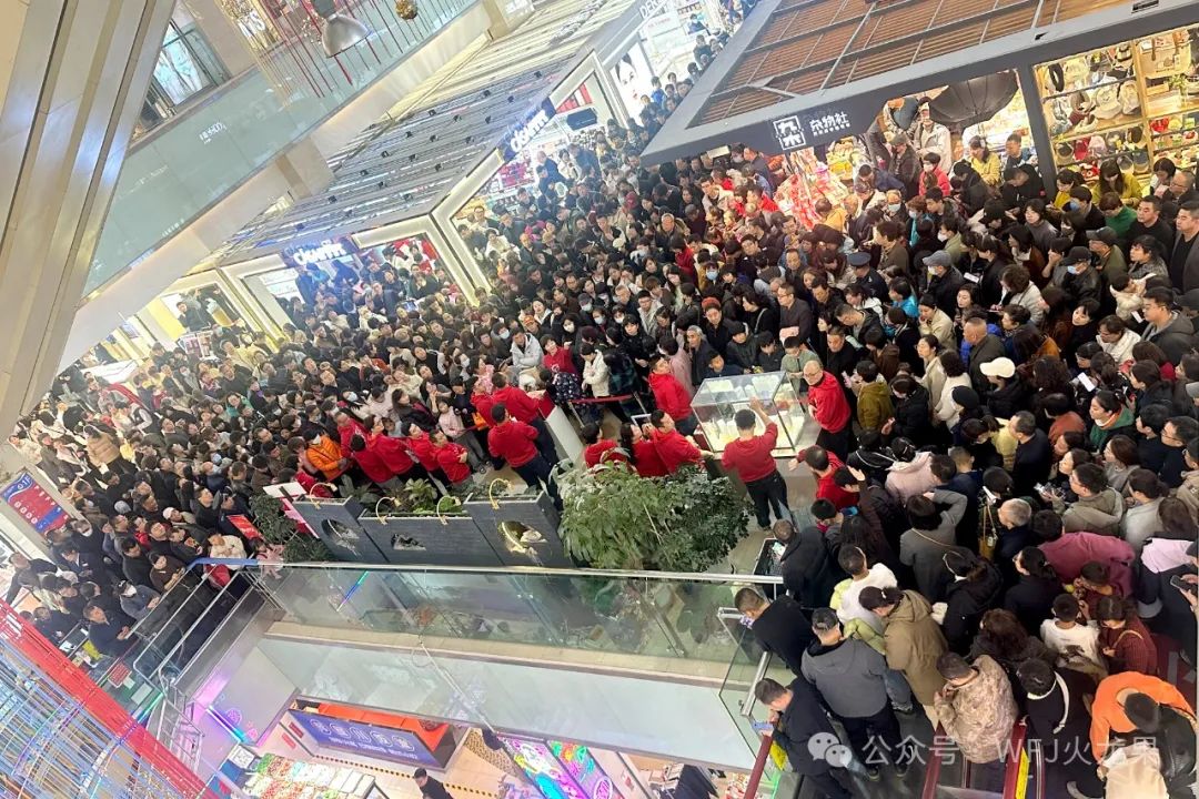 四店同庆 业绩飘红_多彩联盟集团官方网站