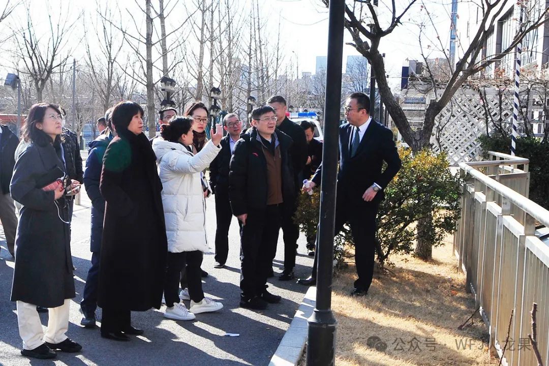白凡听取燕莎友谊商城刷新新动向_多彩联盟集团官方网站