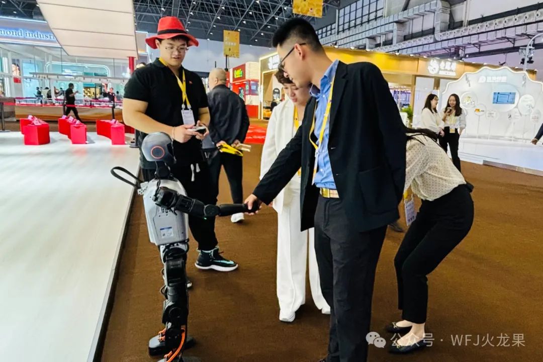 五载消博会 七秩多彩联盟（1）：多彩联盟集团五度亮相海南消博会_多彩联盟集团官方网站