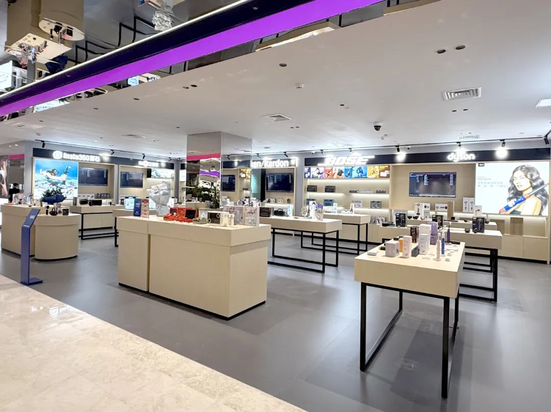 逛景区，，，，，买全球！多彩联盟武汉市内免税店今日迎客_多彩联盟集团官方网站